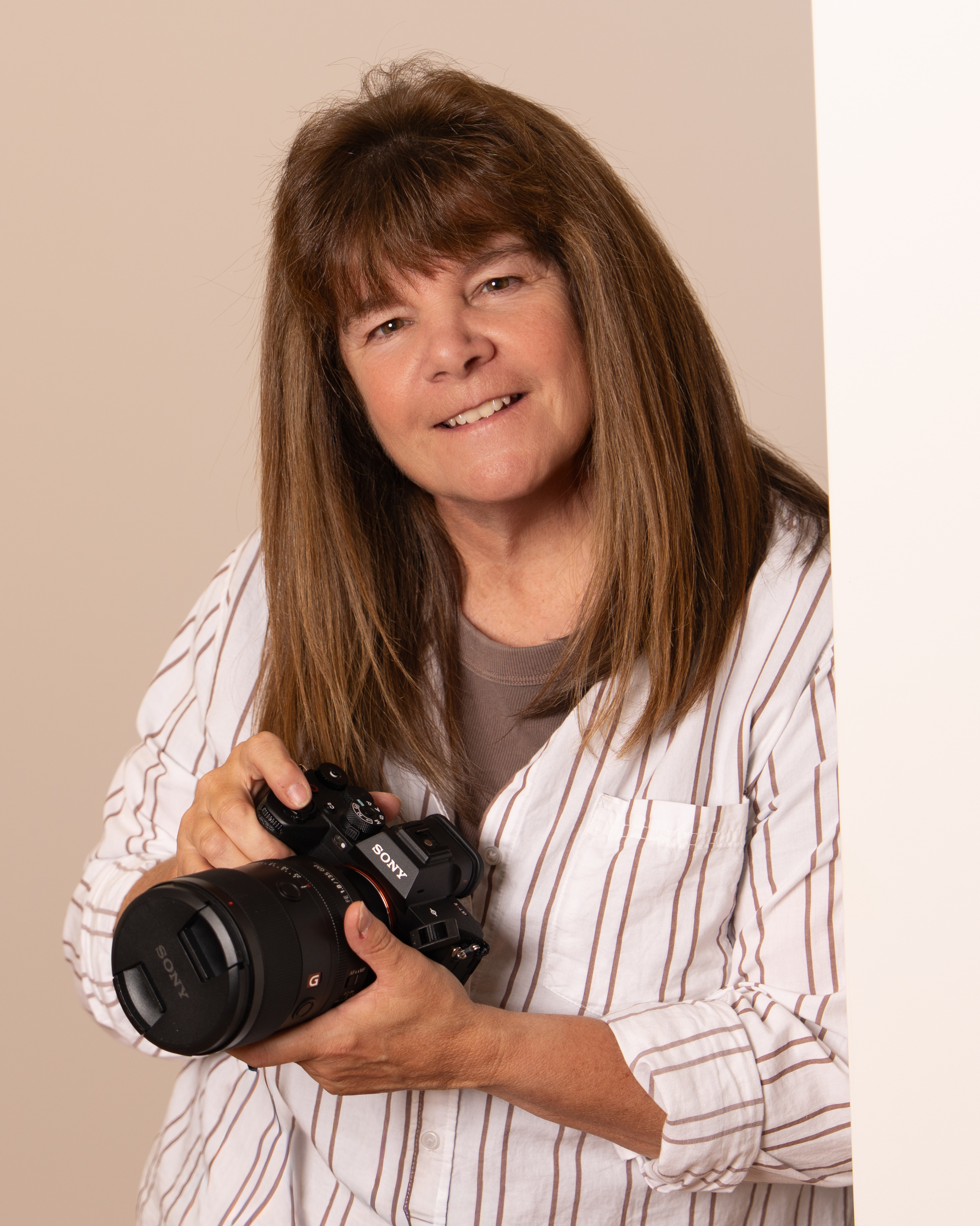 Pam Payson, photographer and owner of Phoenix Designs Photography